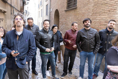 Cientos de personas disfrutaron de los platos preparados por 13 peñas y sociedades a precios populares