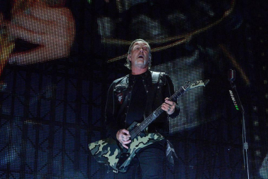 El concierto más multitudinario de Metallica en España, probablemente también uno de los más numerosos de su propia historia, se ha celebrado este viernes en Madrid ante 68.000 personas.
