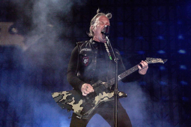 El concierto más multitudinario de Metallica en España, probablemente también uno de los más numerosos de su propia historia, se ha celebrado este viernes en Madrid ante 68.000 personas.