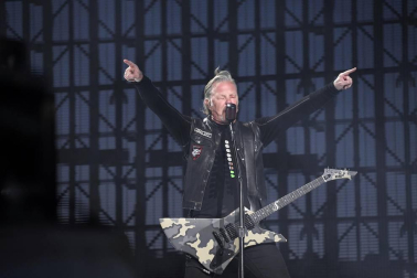 El concierto más multitudinario de Metallica en España, probablemente también uno de los más numerosos de su propia historia, se ha celebrado este viernes en Madrid ante 68.000 personas.