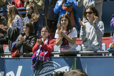Osasuna Femenino superó al Santa Teresa Badajoz (2-1) con goles de Patricia Zugasti y Lorena Herrera, pero no logró el pase a la final de la fase de ascenso a LaLiga Iberdrola, en un duelo en el que las navarras mostraron mayor ambición en el campo que su rival.