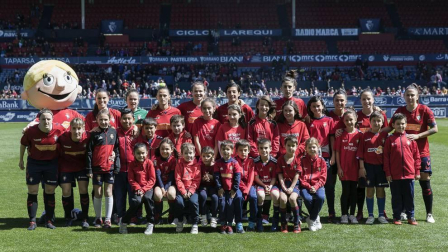 Osasuna Femenino superó al Santa Teresa Badajoz (2-1) con goles de Patricia Zugasti y Lorena Herrera, pero no logró el pase a la final de la fase de ascenso a LaLiga Iberdrola, en un duelo en el que las navarras mostraron mayor ambición en el campo que su rival.