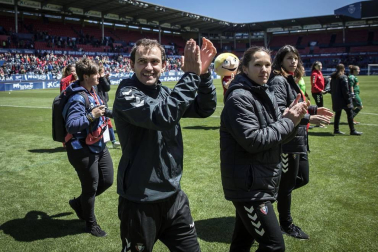 Osasuna Femenino superó al Santa Teresa Badajoz (2-1) con goles de Patricia Zugasti y Lorena Herrera, pero no logró el pase a la final de la fase de ascenso a LaLiga Iberdrola, en un duelo en el que las navarras mostraron mayor ambición en el campo que su rival.