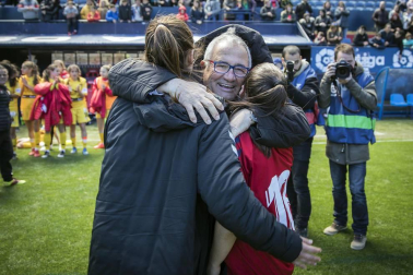 Osasuna Femenino superó al Santa Teresa Badajoz (2-1) con goles de Patricia Zugasti y Lorena Herrera, pero no logró el pase a la final de la fase de ascenso a LaLiga Iberdrola, en un duelo en el que las navarras mostraron mayor ambición en el campo que su rival.