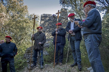 El Partido Carlista celebra su reunión anual en Montejurra.