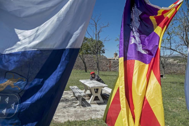 El Partido Carlista celebra su reunión anual en Montejurra.
