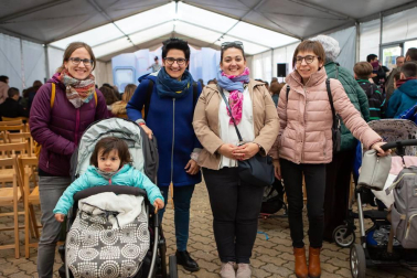 Barañáin celebró, del 3 al 5 de mayo, un cuarto de siglo de su Festival Internacional de Títeres. Una cita cultural ya asentada en la Comarca de Pamplona, que ha contado en esta edición con la participación de diez compañías de títeres y marionetas, tres de ellas llegadas desde Italia/Australia, Argentina y Bélgica.