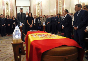 Fotos de la capilla ardiente de Alfredo Pérez Rubalcaba, celebrada este viernes en el Congreso de los Diputados
