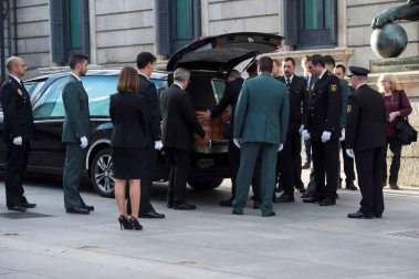 Fotos de la capilla ardiente de Alfredo Pérez Rubalcaba, celebrada este viernes en el Congreso de los Diputados