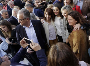 La portavoz nacional de Ciudadanos estuvo en la Plaza Consistorial junto a José Jacier Esparza este martes, 14 de mayo.