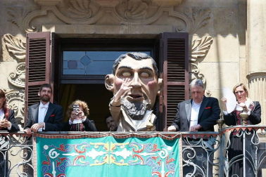 Fotos de los gigantes y cabezudos de Pamplona, 14 de julio de San Fermín 2018
