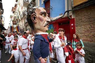 Fotos de los gigantes y cabezudos de Pamplona, 13 de julio de San Fermín 2018