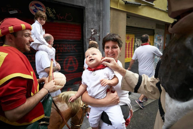 Salida de los gigantes y cabezudos de Pamplona, 12 de julio de San Fermín 2018