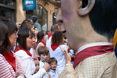 Salida de los gigantes y cabezudos de Pamplona, 10 de julio de San Fermín 2018