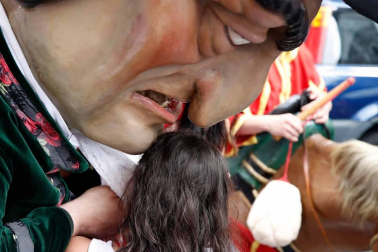 Salida de los gigantes y cabezudos de Pamplona, 8 de julio de San Fermín 2018