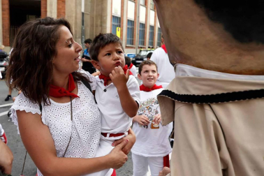 Salida de los gigantes y cabezudos de Pamplona, 8 de julio de San Fermín 2018