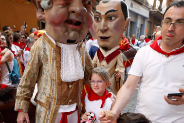 Salida de los gigantes y cabezudos de Pamplona, 7 de julio de San Fermín 2018