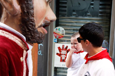Salida de los gigantes y cabezudos de Pamplona, 7 de julio de San Fermín 2018