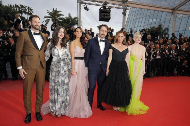 'Dolor y Gloria' es la sexta película que Almodóvar presenta en la competición de Cannes y hasta ahora tiene un más que notable balance: obtuvo en 1999 el premio a la mejor dirección por 'Todo sobre mi madre' y en 2006 vio recompensado el guion de 'Volver', que también se llevó el galardón de mejor interpretación para sus actrices.