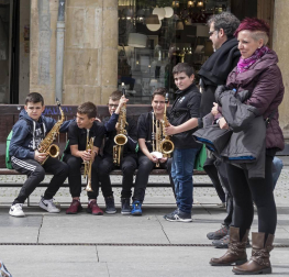 El tiempo permitió seguir el guión al principio, pero la lluvia marcó la recta final de la mañana e hizo cambiar escenarios