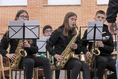 El tiempo permitió seguir el guión al principio, pero la lluvia marcó la recta final de la mañana e hizo cambiar escenarios