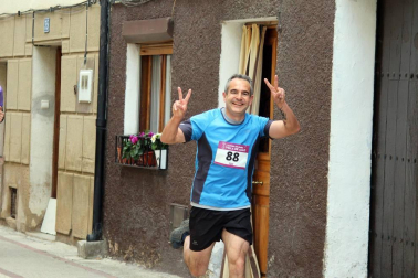 Rubén Juániz y Juan Martínez, dos corredores del Club Atletismo Iranzu de Estella, comparten triunfo en Allo.