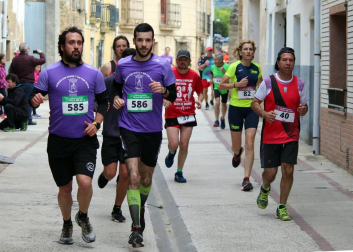 Rubén Juániz y Juan Martínez, dos corredores del Club Atletismo Iranzu de Estella, comparten triunfo en Allo.