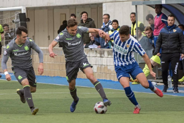 Galería de fotos de la victoria que ha dado la permanencia al Izarra