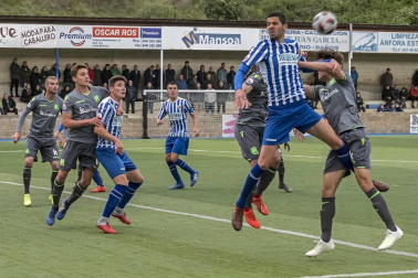 Galería de fotos de la victoria que ha dado la permanencia al Izarra