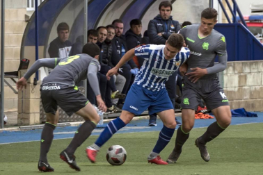 Galería de fotos de la victoria que ha dado la permanencia al Izarra