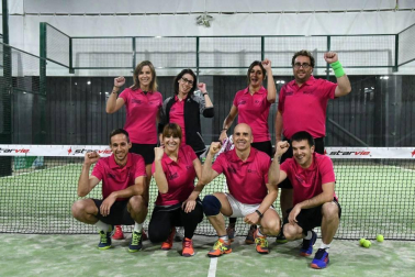 La competición entre empresas innovó este fin de semana con el reto solidario del Challenge Intersport donde catorce equipos de nueve empresas compitieron con realizar el mayor número de kilómetros que se transformaron en dinero