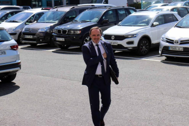 Todas las fotos de la llegada de los candidatos a la Presidencia de Navarra al debate organizado por Diario de Navarra
