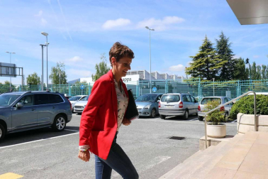 Todas las fotos de la llegada de los candidatos a la Presidencia de Navarra al debate organizado por Diario de Navarra