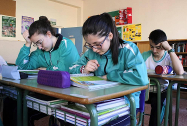 Alumnado del colegio Notre Dame-Fesd de Burlada durante una jornada lectiva.