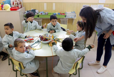 Alumnado del colegio Notre Dame-Fesd de Burlada durante una jornada lectiva.