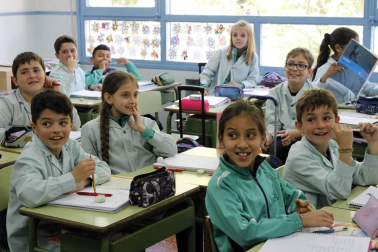 Alumnado del colegio Notre Dame-Fesd de Burlada durante una jornada lectiva.