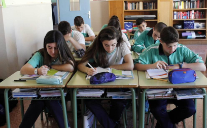 Alumnado del colegio Notre Dame-Fesd de Burlada durante una jornada lectiva.