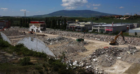 La antigua fábrica de Super Ser, reducida a escombros