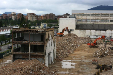 La antigua fábrica de Super Ser, reducida a escombros
