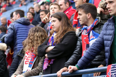 Fotos del búscate en la grada del Osasuna - Unión Deportiva Las Palmas