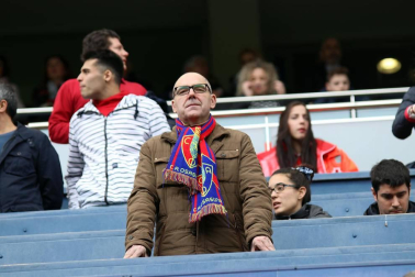 Fotos del búscate en la grada del Osasuna - Unión Deportiva Las Palmas
