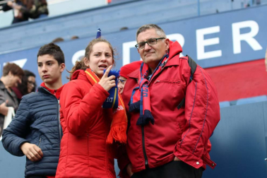 Fotos del búscate en la grada del Osasuna - Unión Deportiva Las Palmas