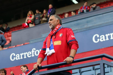 Fotos del búscate en la grada del Osasuna - Unión Deportiva Las Palmas