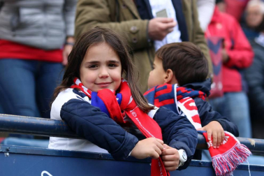 Fotos del búscate en la grada del Osasuna - Unión Deportiva Las Palmas