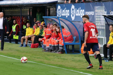 Galería de imágenes del Osasuna-Las Palmas disputado este sábado en El Sadar.