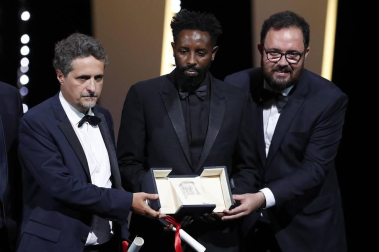 Antonio Banderas ha recibido el premio a mejor actor por su papel en 'Dolor y gloria'. La Palma de Oro ha sido para Bong Joon-ho por 'Parasite'