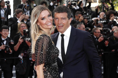 Antonio Banderas ha recibido el premio a mejor actor por su papel en 'Dolor y gloria'. La Palma de Oro ha sido para Bong Joon-ho por 'Parasite'