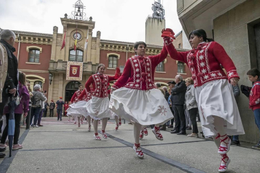 La corporación municipal subió casi al completo a la basílica en el que fue el último acto oficial de la legislatura