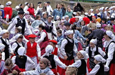 El centro de Pamplona vivió este sábado una jornada de eventos múltiples y solapados