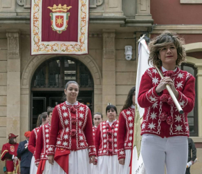 La corporación municipal subió casi al completo a la basílica en el que fue el último acto oficial de la legislatura